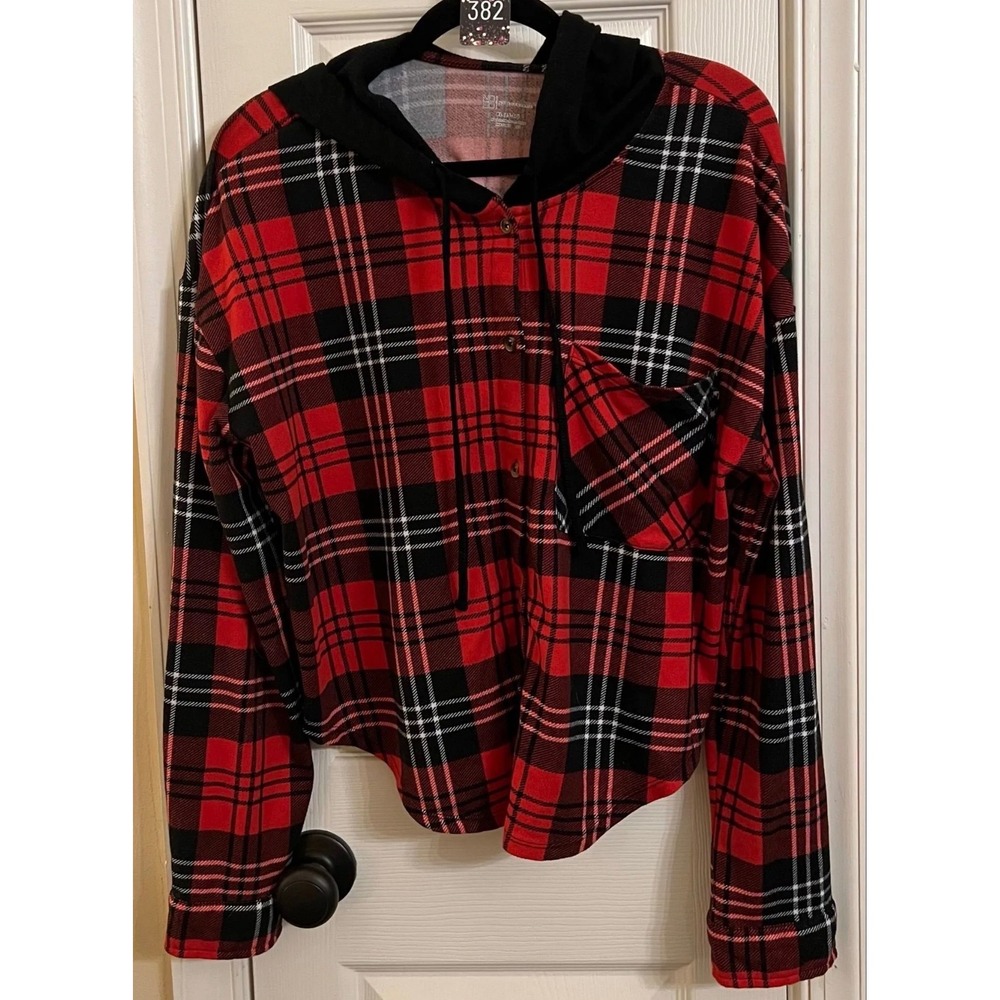 No Boundaries Womens Red Black Plaid Hooded Flannel Shirt Cropped XL 15-17